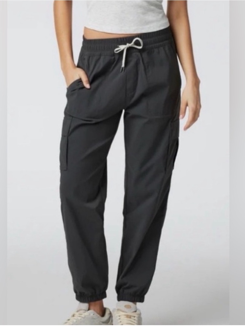 Vuori VW494 Gray Elastic Drawstring Waist Cargo Style Scout Jogger Pants Sz. XS